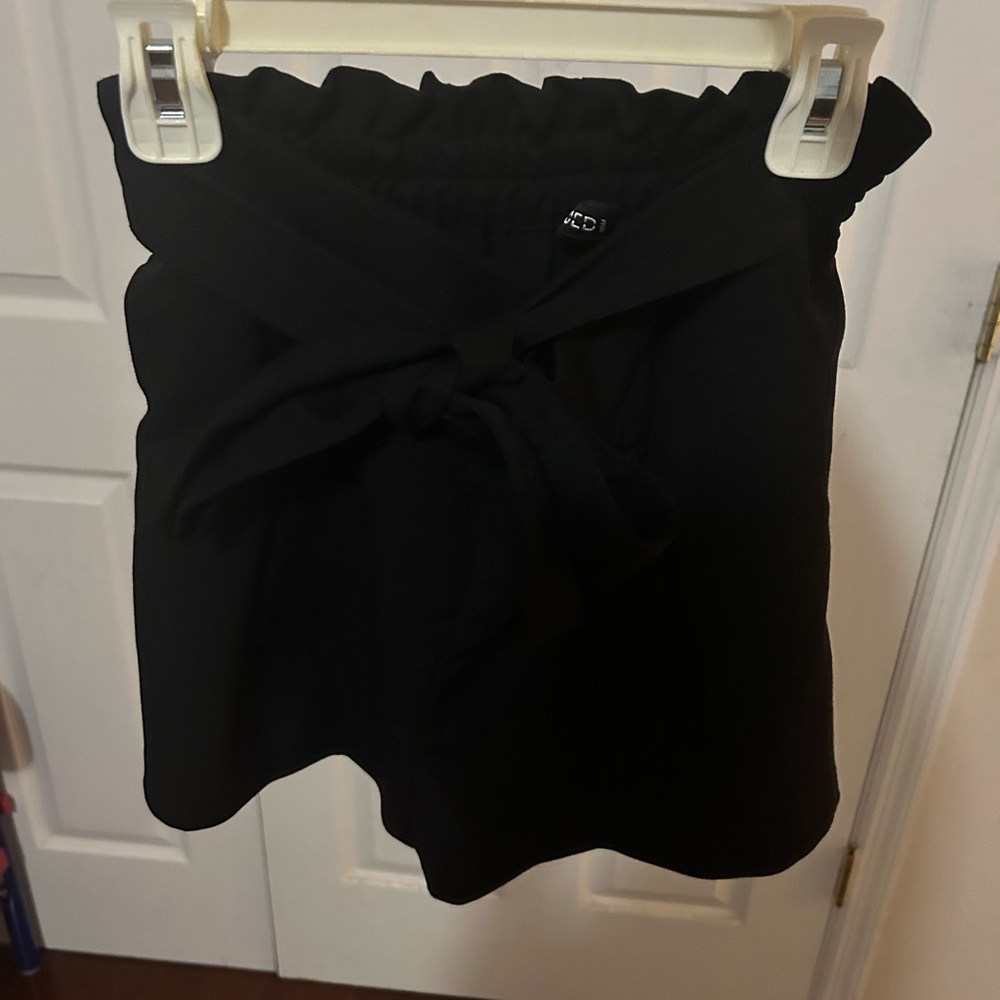H&M short